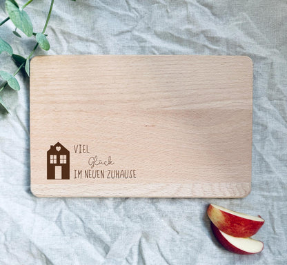 Personalisiertes Holzbrett zum Einzug – graviertes Geschenk für Familie, Freunde & Nachbarn
