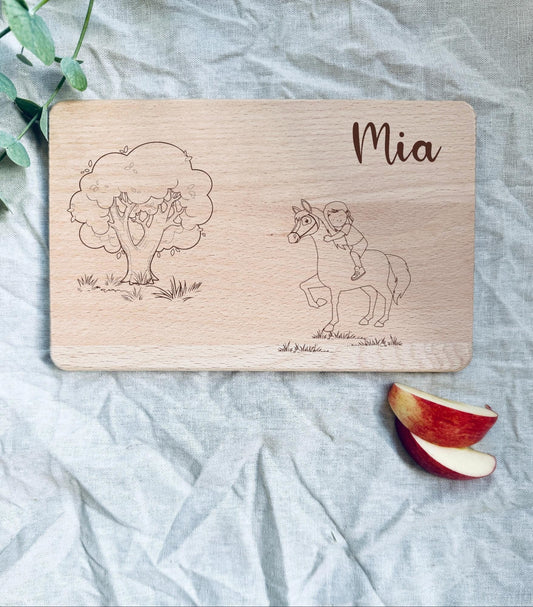 Personalisiertes Frühstücksbrettchen für Pferdefans